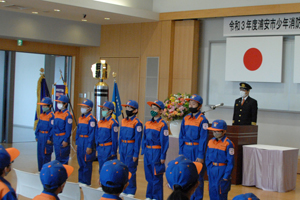 写真:10期生紹介の様子