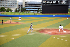 写真:池田選手とエチェバリア選手のスパープレー